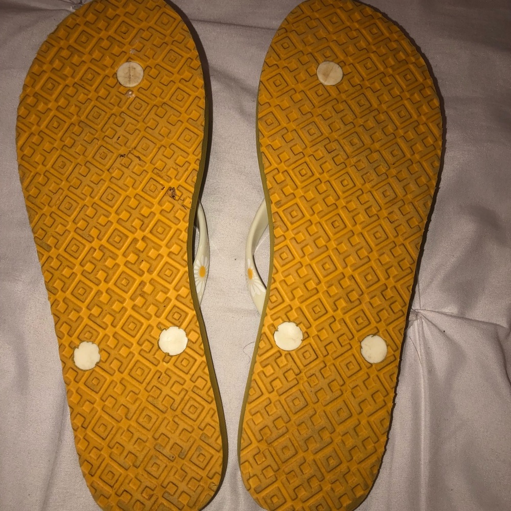 Tory Burch gently preloved sandals - Picture 4 of 4